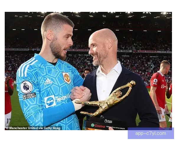 基恩拒评变评论曼联名宿更惹厌