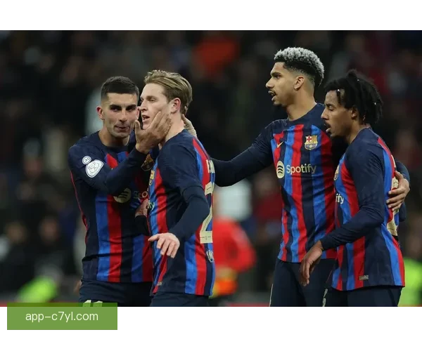 巴萨或考虑出售卡萨多 球员倾向留队 巴萨或考虑出售卡萨多 球员倾向留队